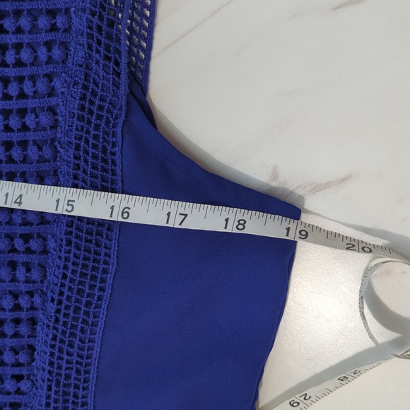 BRIXON IVY Cobalt Blue Crochet Overlay Blouse Size Medium - Picture 10 of 12